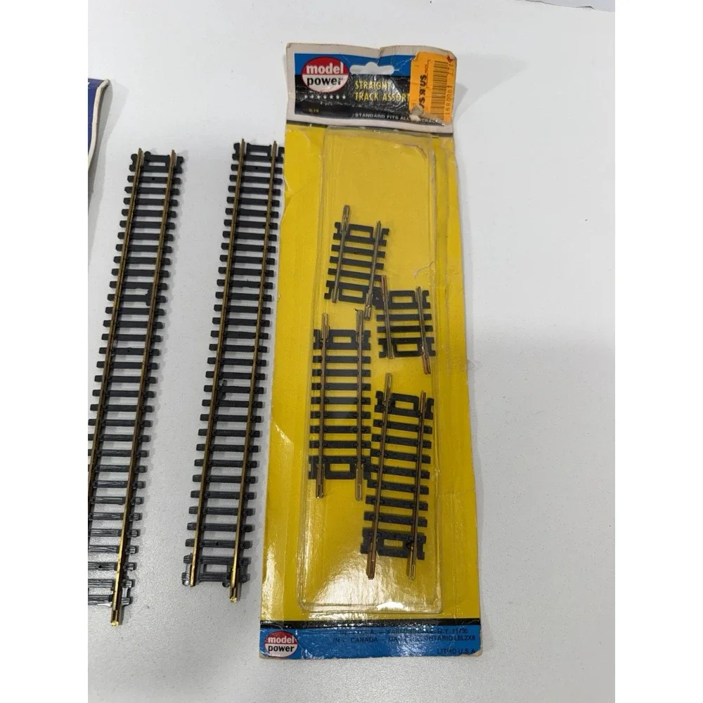AHM 25404 HO Scale 9
